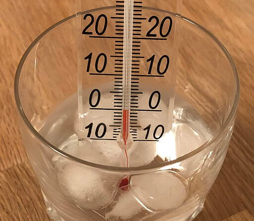 Melting ice thermometer